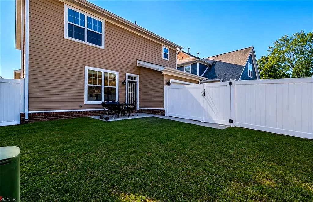 1663 Briarfield RD, HAMPTON VA 23669 - Photo 4