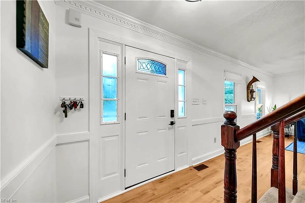 604 Glasgow ST, CHESAPEAKE VA 23322 - Photo 3