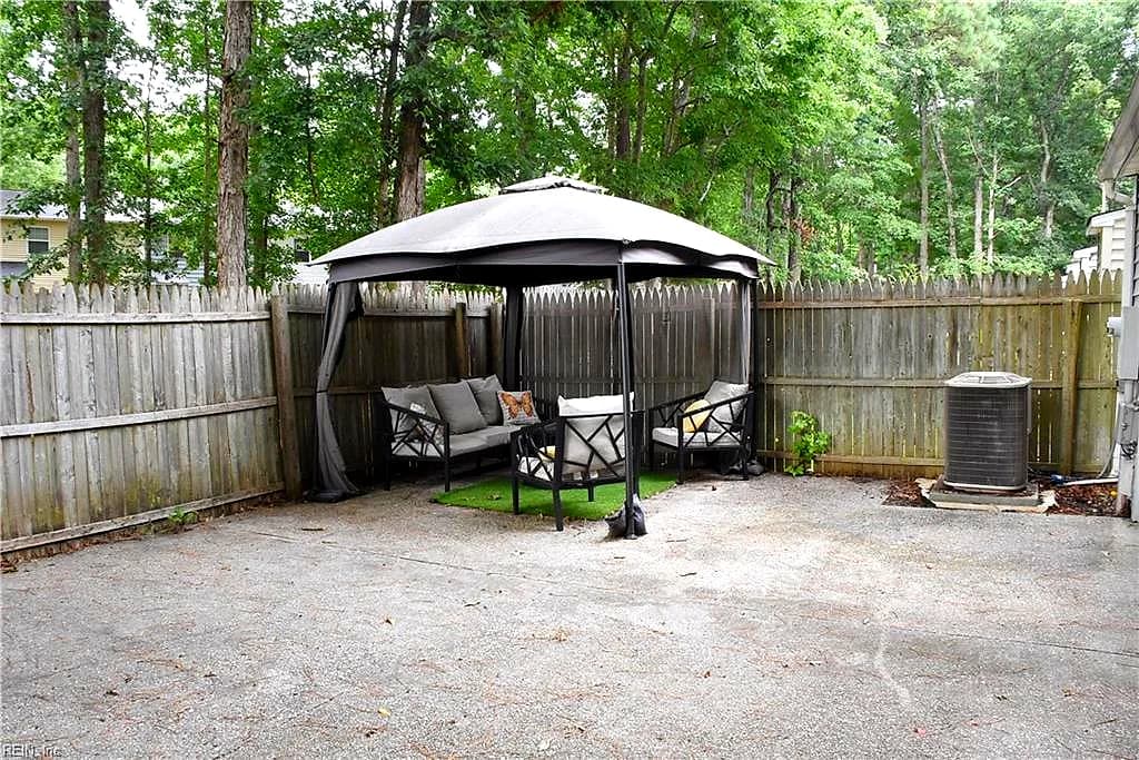 31 Oneonta DR, NEWPORT NEWS VA 23602 - Photo 3