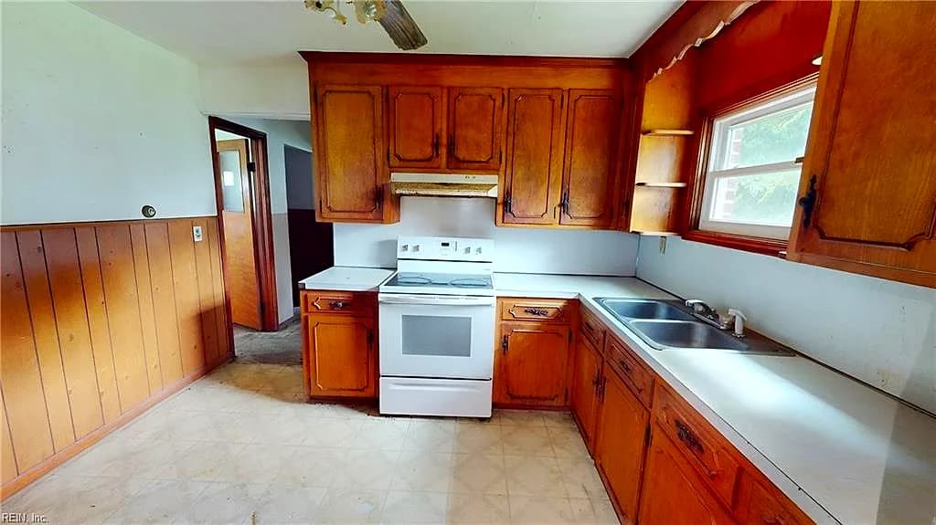 5856 Godwin BLVD, SUFFOLK VA 23432 thumb 11