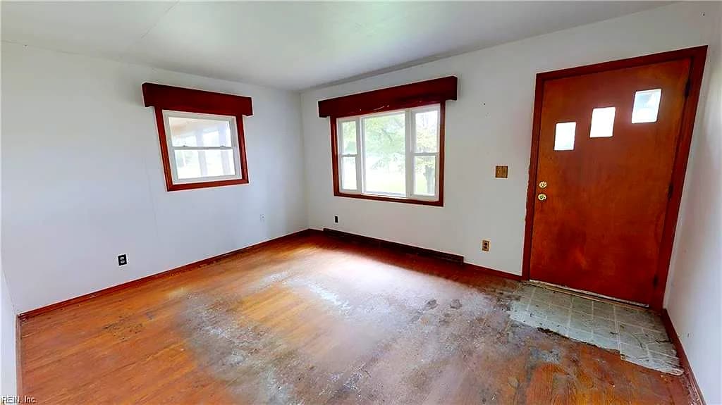 5856 Godwin BLVD, SUFFOLK VA 23432 - Photo 3