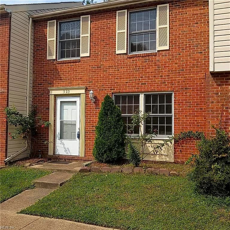 525 Chanticlar CT, NEWPORT NEWS VA 23608 - Photo 2