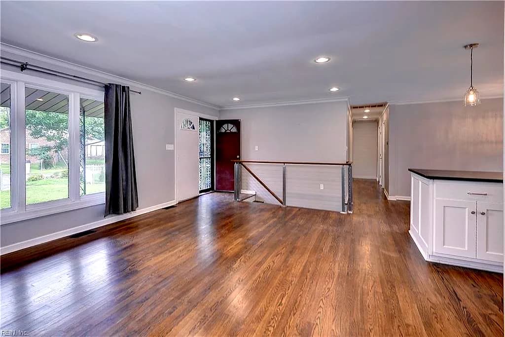156 Barksdale DR, NEWPORT NEWS VA 23608 thumb 11