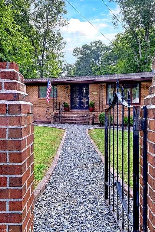 156 Barksdale DR, NEWPORT NEWS VA 23608 - Photo 4