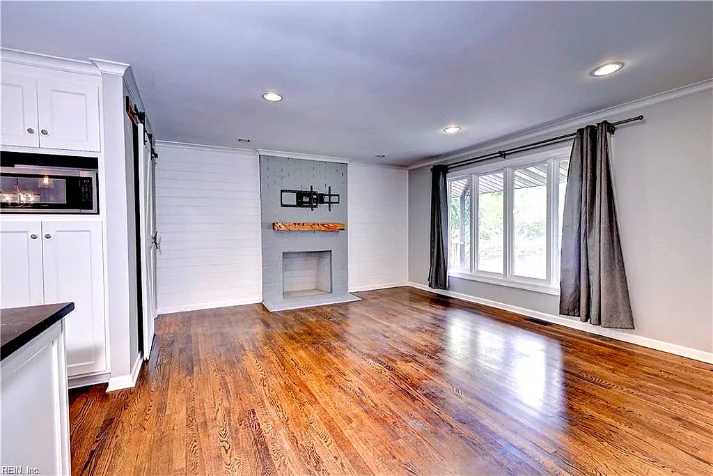 156 Barksdale DR, NEWPORT NEWS VA 23608 thumb 10
