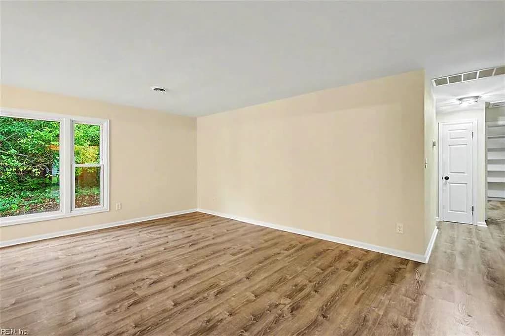 501 Carters Grove CT, HAMPTON VA 23663 thumb 11