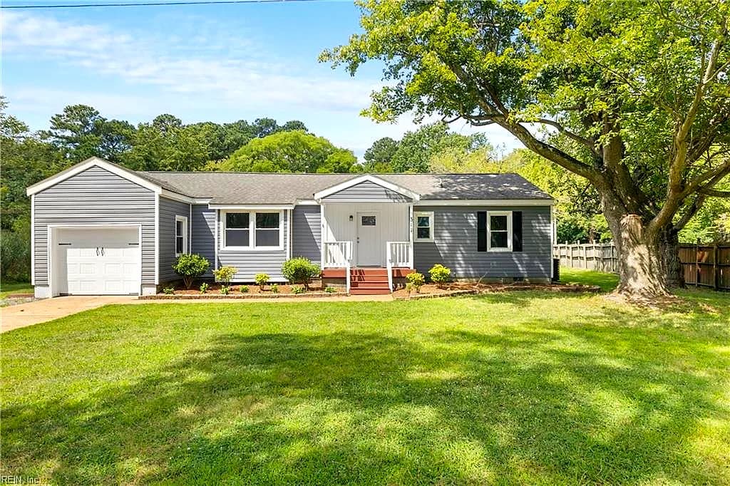 311 Harris Creek RD, HAMPTON VA 23669 - Main photo
