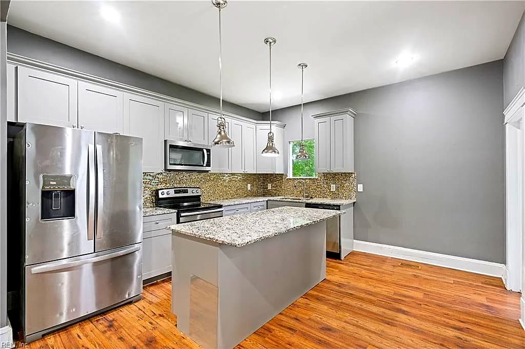 1421 Chesapeake AVE, CHESAPEAKE VA 23324 thumb 6