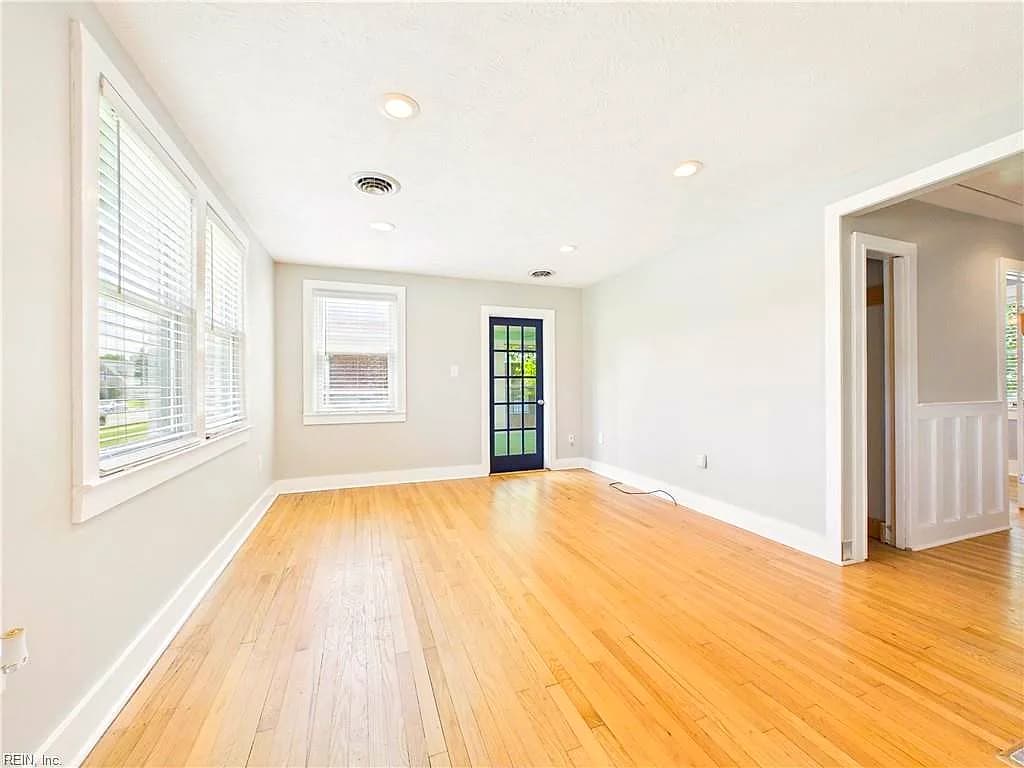 125 Eggleston AVE, HAMPTON VA 23669 thumb 10