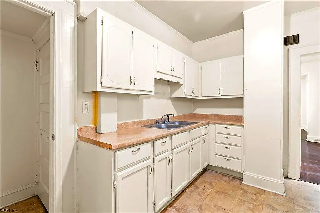717 W 35th ST, NORFOLK VA 23508 thumb 11