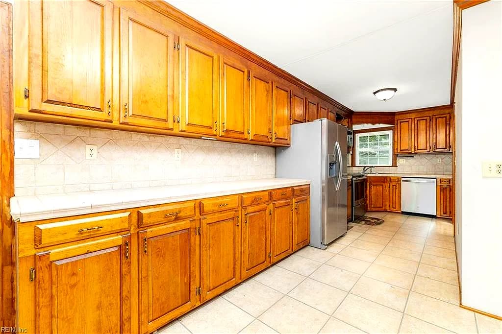 18153 Rosemont RD, SEDLEY VA 23878 thumb 9