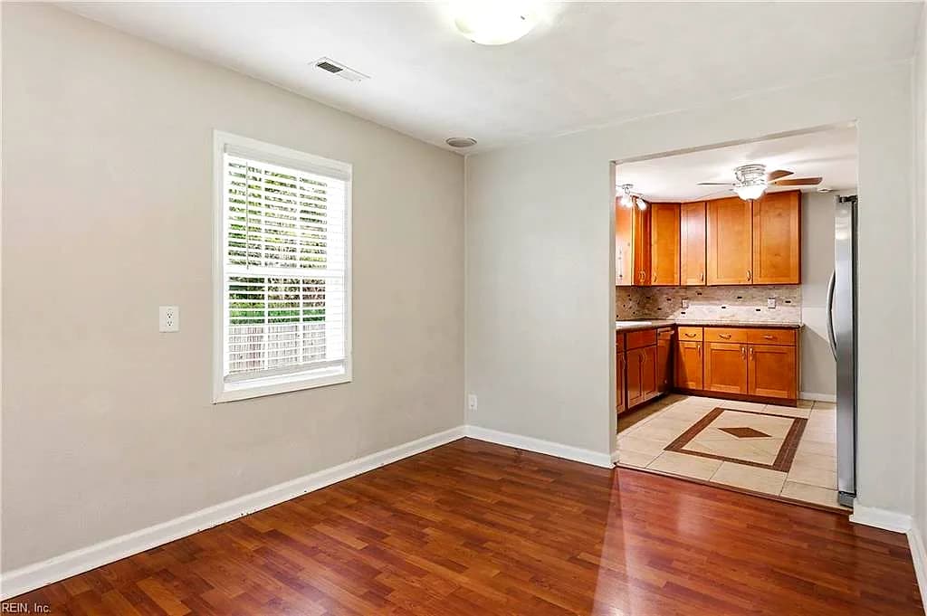 6441 Horton CIR, NORFOLK VA 23513 thumb 12