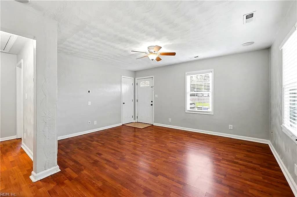 6441 Horton CIR, NORFOLK VA 23513 thumb 9