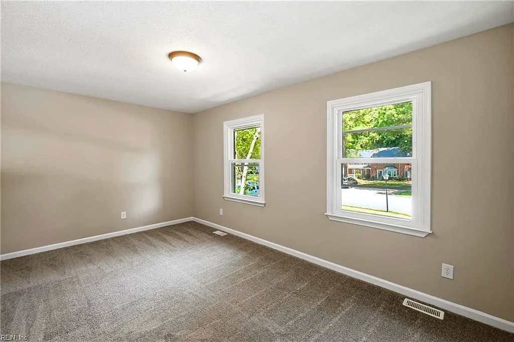 25 Corwin CIR, HAMPTON VA 23666 thumb 12
