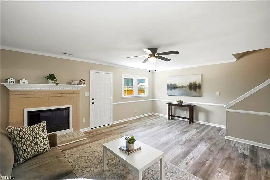 25 Corwin CIR, HAMPTON VA 23666 - Photo 4