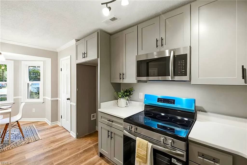 25 Corwin CIR, HAMPTON VA 23666 thumb 9