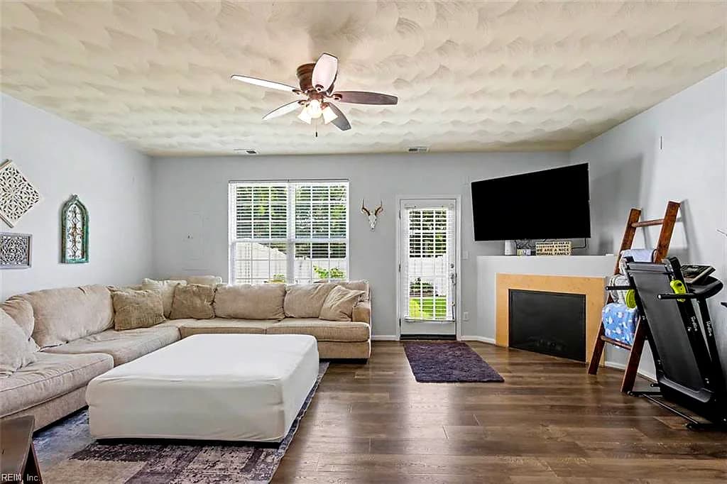16 Frazier CT, HAMPTON VA 23666 thumb 6
