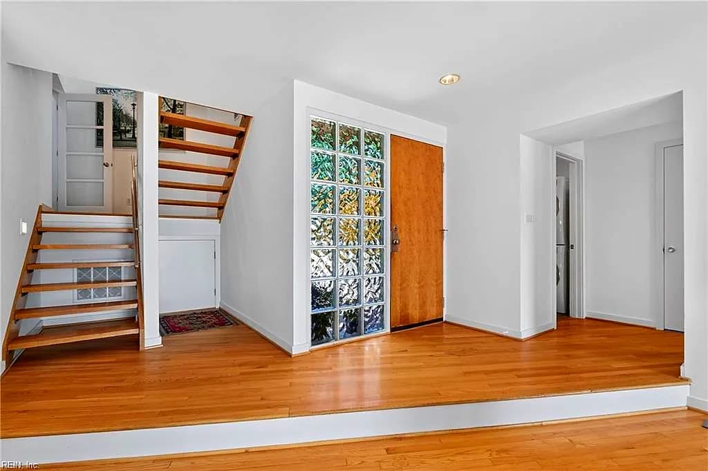 820 W 51st ST, NORFOLK VA 23508 - Photo 3