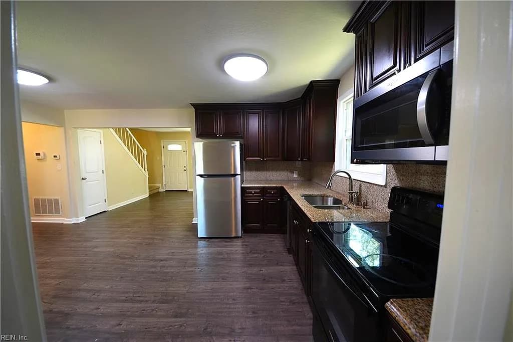 3742 Atterbury ST, NORFOLK VA 23513 thumb 11