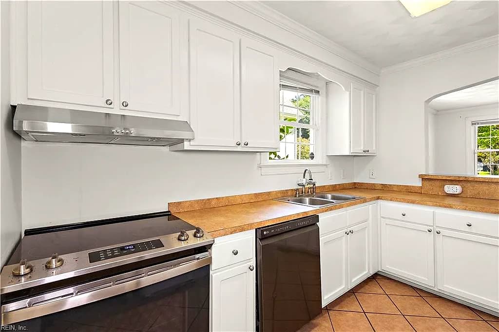 4848 Robin Hood RD, NORFOLK VA 23513 thumb 11
