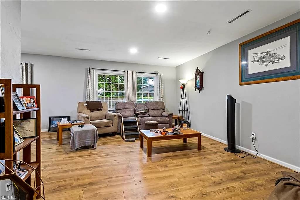 1044 Clipper DR, HAMPTON VA 23669 thumb 7
