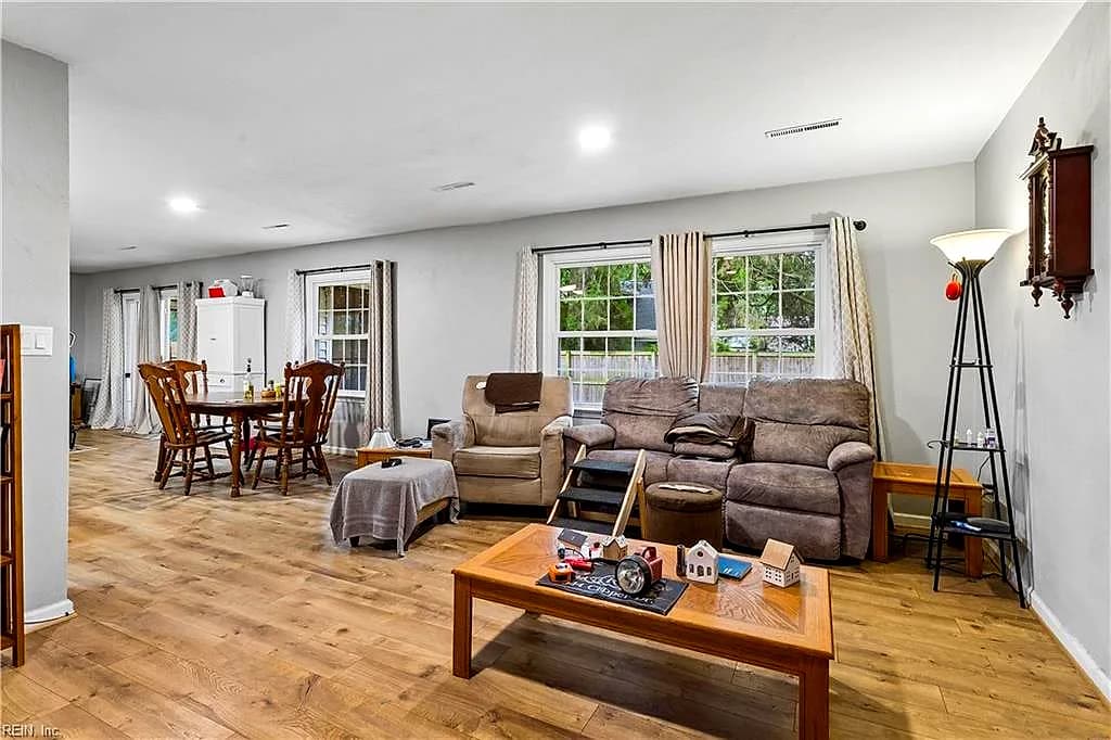 1044 Clipper DR, HAMPTON VA 23669 thumb 9