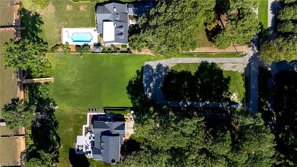 803 Riverside DR, NEWPORT NEWS VA 23606 - Photo 3