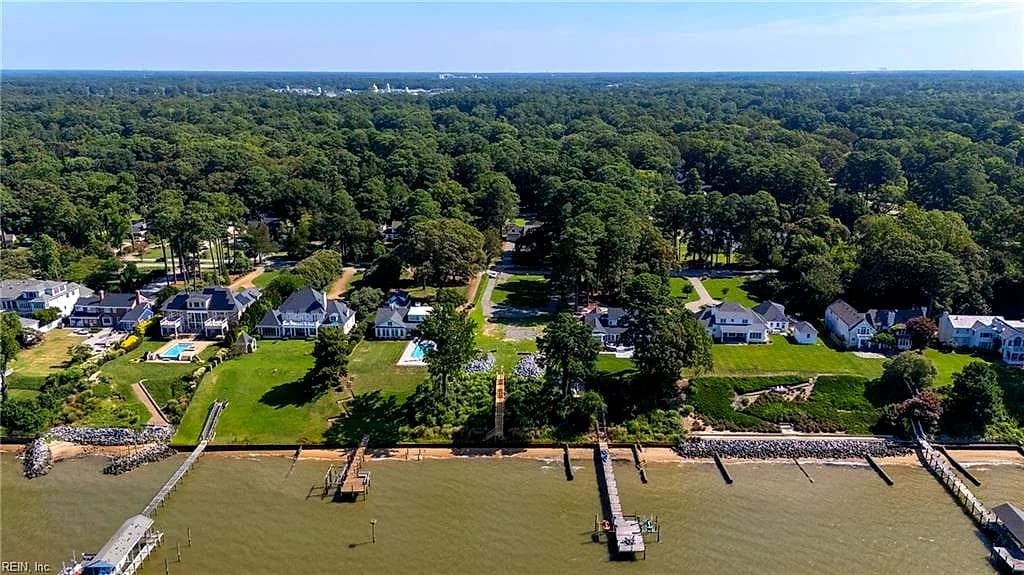 803 Riverside DR, NEWPORT NEWS VA 23606 thumb 9
