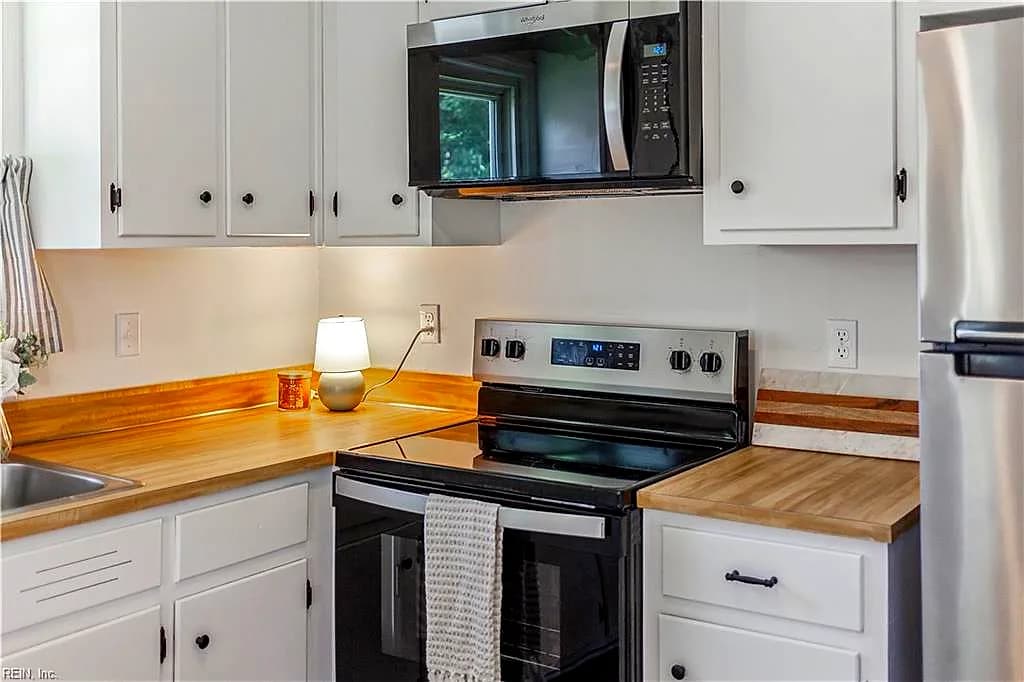 38 Rendon DR, HAMPTON VA 23666 thumb 6