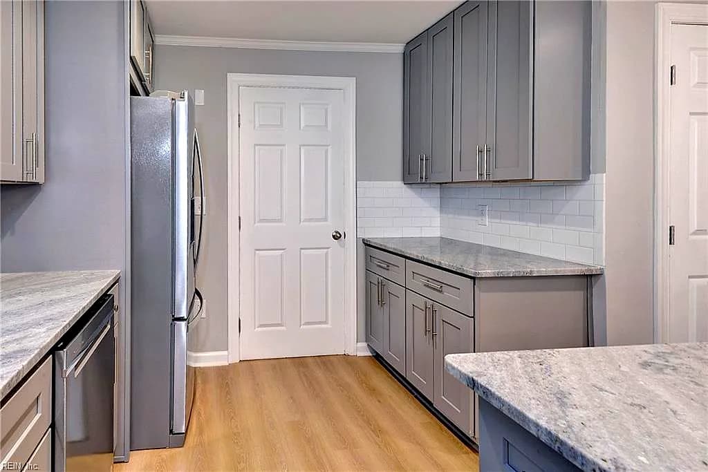 203 Old Seaford RD, SEAFORD VA 23696 thumb 11