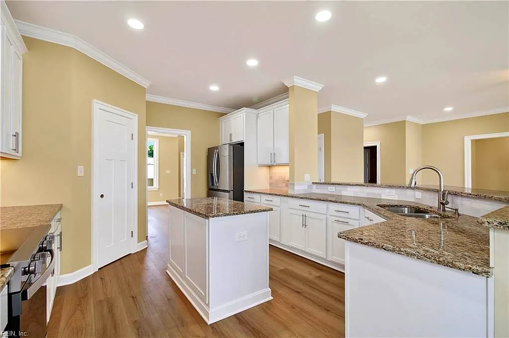 24 Brough LN, HAMPTON VA 23669 thumb 11