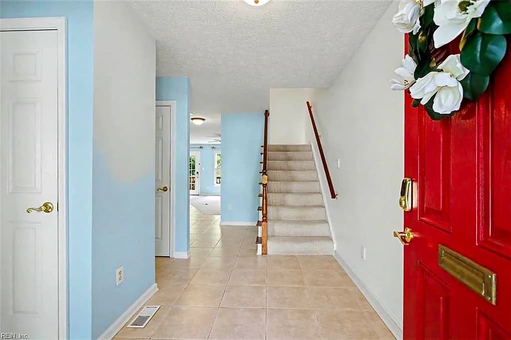 4905 Whitby MEWS, WILLIAMSBURG VA 23188 - Photo 5