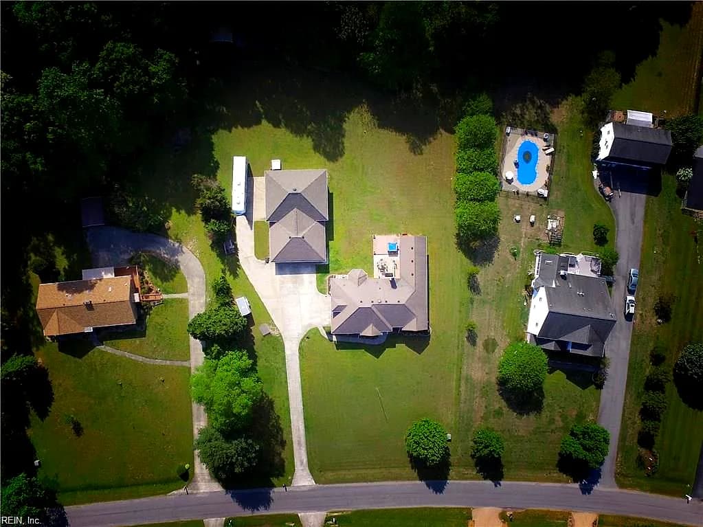 124 Holloway DR, SMITHFIELD VA 23430 - Photo 3