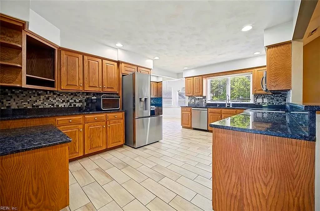 124 Holloway DR, SMITHFIELD VA 23430 thumb 10
