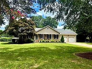 1572 Bay Point DR, VIRGINIA BEACH VA 23454 - Main photo