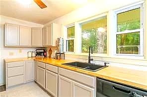 203 York LN, YORKTOWN VA 23692 thumb 8
