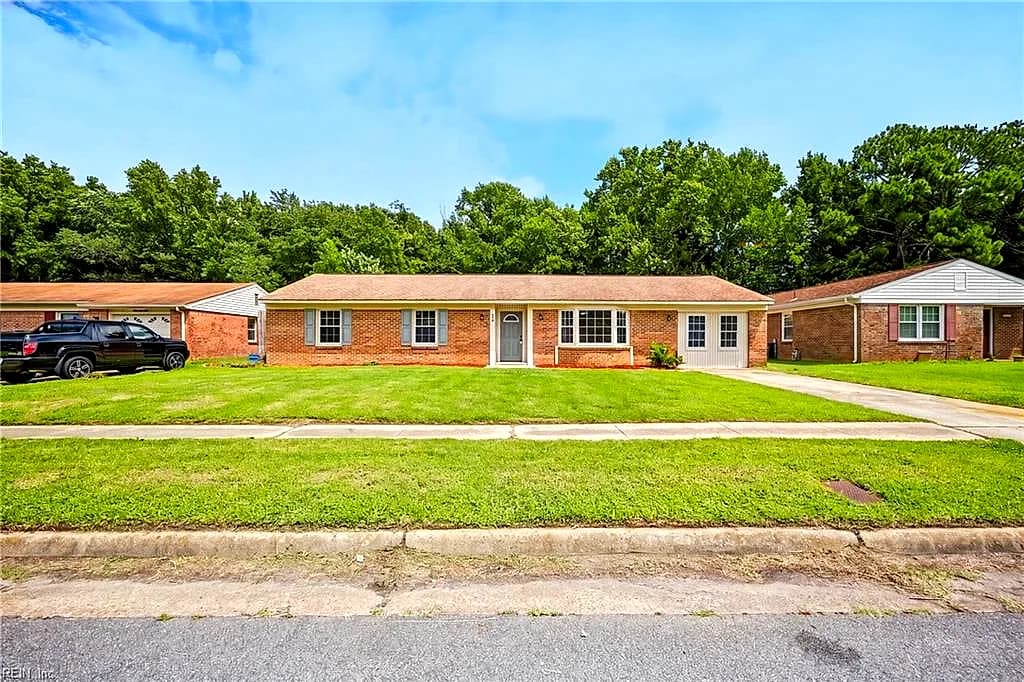978 Strickland BLVD, VIRGINIA BEACH VA 23464 - Photo 4