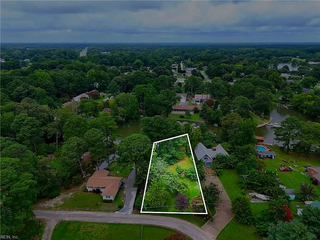 7753 Jordan RD, GLOUCESTER POINT VA 23062 - Photo 3