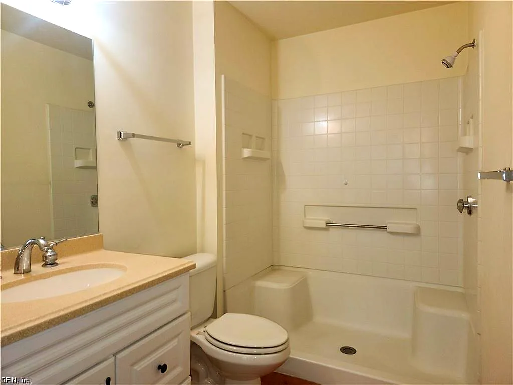 821 Whistling Swan DR, VIRGINIA BEACH VA 23464 thumb 10