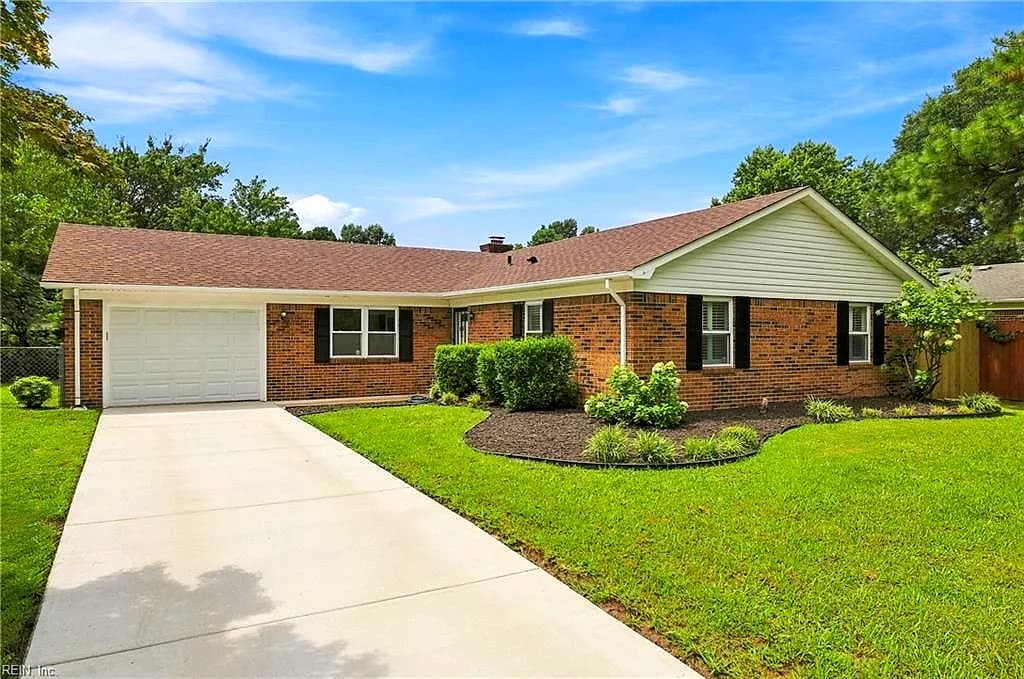 401 Moorland DR, VIRGINIA BEACH VA 23452 - Photo 2