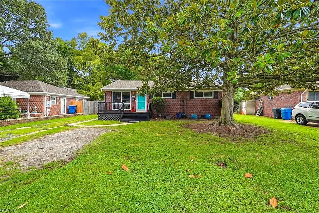 220 Matt LN, VIRGINIA BEACH VA 23454 - Photo 2