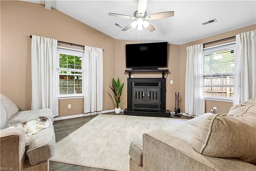 6 Sanlun Lakes DR, HAMPTON VA 23666 thumb 8