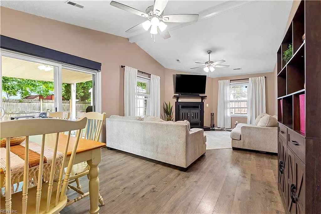 6 Sanlun Lakes DR, HAMPTON VA 23666 thumb 10