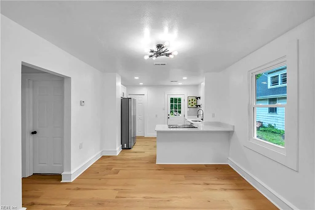 222 N Fifth ST, HAMPTON VA 23664 thumb 12