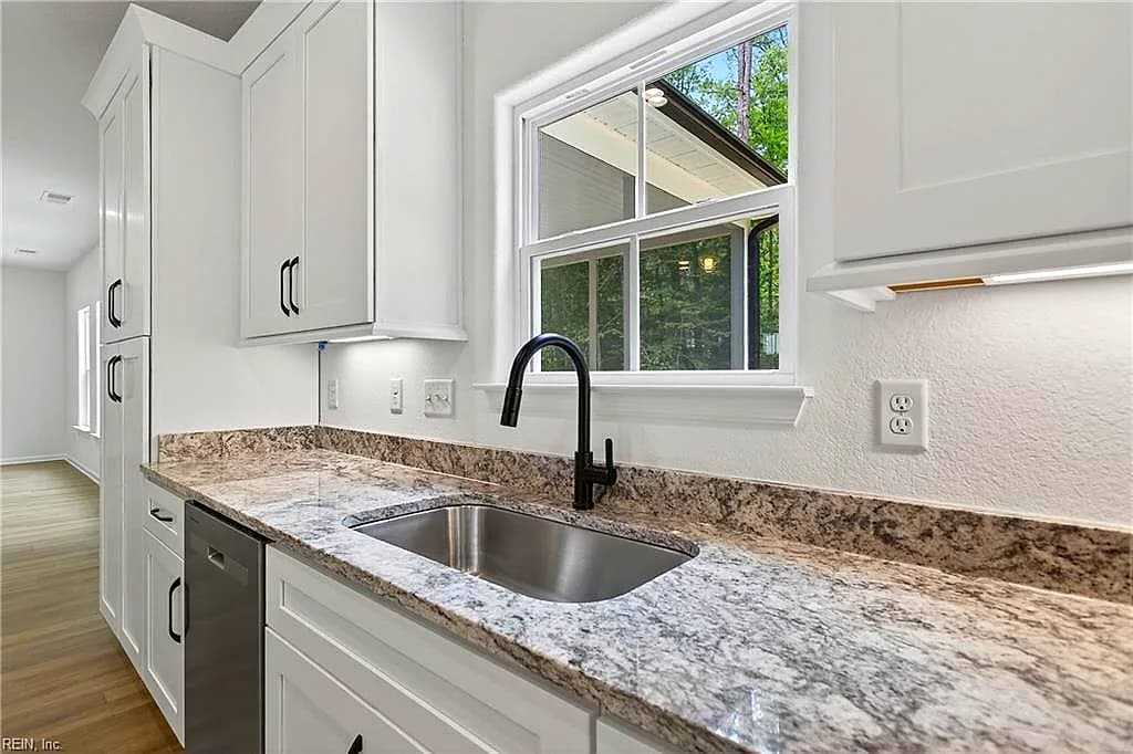 6469 Quaker DR, SUFFOLK VA 23437 thumb 12