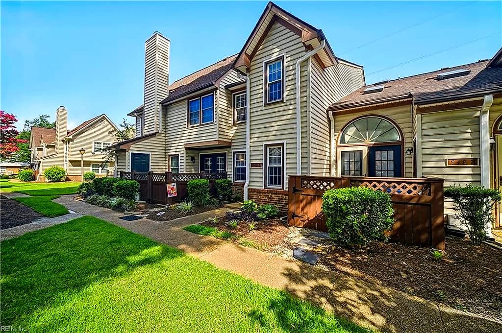 948 Saint Andrews RCH #C, CHESAPEAKE VA 23320 - Photo 3