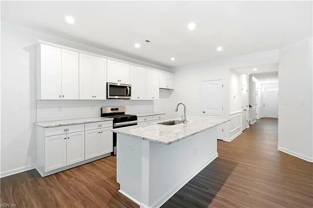 1533 Waltham LN, NEWPORT NEWS VA 23608 thumb 9