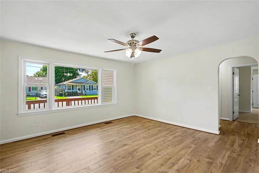 102 W Kelly AVE, HAMPTON VA 23663 thumb 11