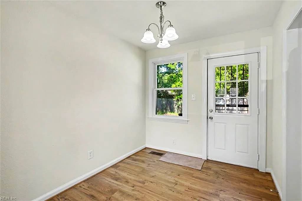 102 W Kelly AVE, HAMPTON VA 23663 thumb 12