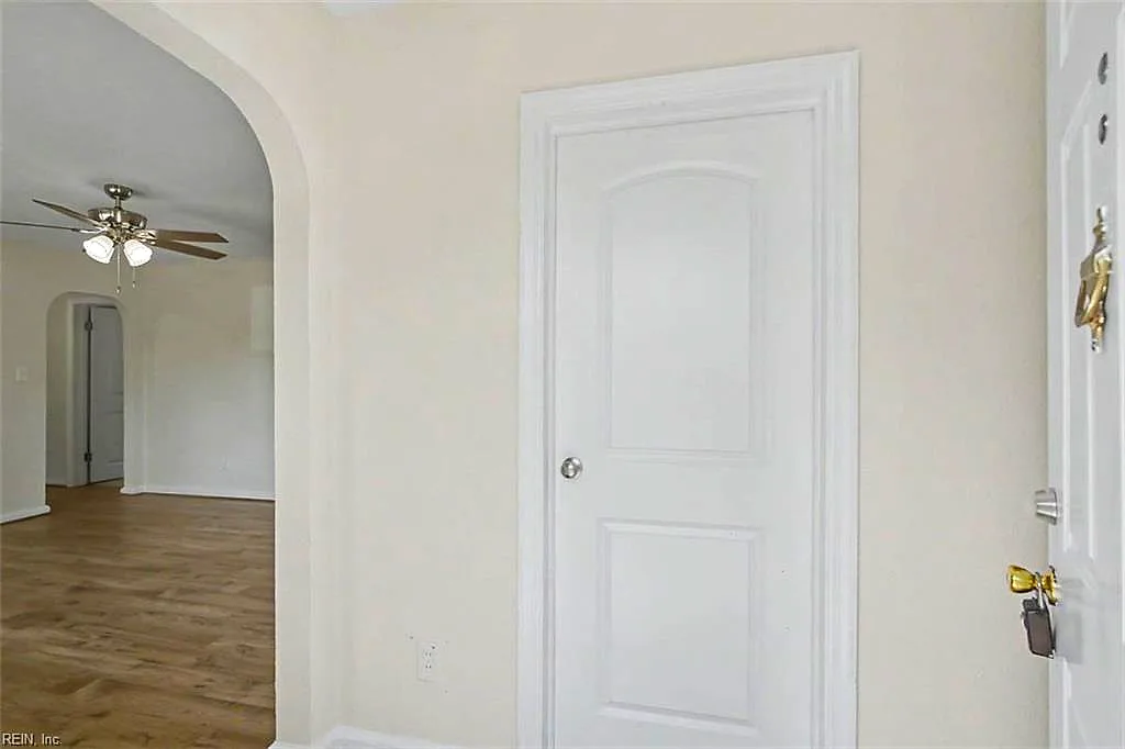 102 W Kelly AVE, HAMPTON VA 23663 thumb 7
